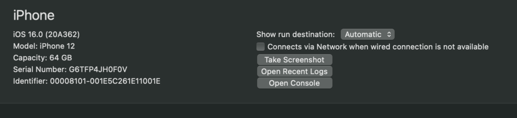 Janela Xcode Devices and Simulators com a opção Open Recent Logs destacada