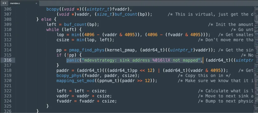 Código-fonte do kernel XNU mostrando a assinatura da função panic() que recebe um argumento de string
